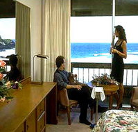 Noah's On the Beach - New Castle Holiday