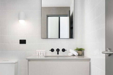 The Chen - Art Series - New Castle Holiday 2