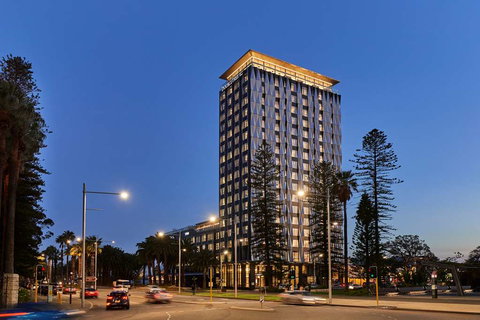 DoubleTree by Hilton Perth Waterfront - New Castle Holiday 1