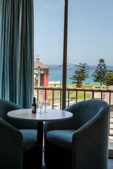 Alloggio Newcastle Beach Hotel - New Castle Holiday 1