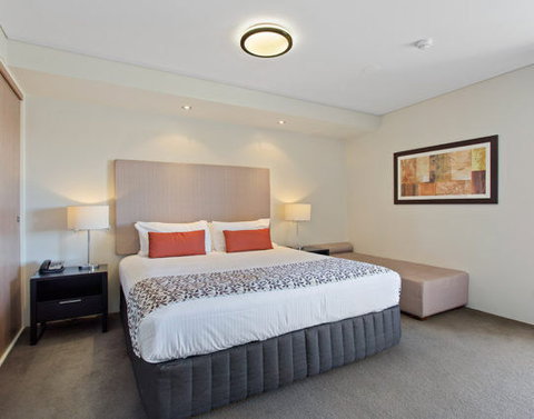 CBD Executive Apartments - New Castle Holiday 1