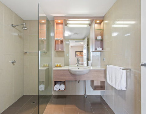 CBD Executive Apartments - New Castle Holiday 2
