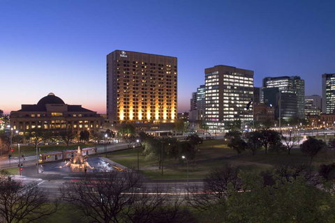 Hilton Adelaide - New Castle Holiday 0