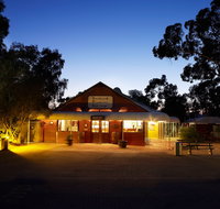 Outback Hotel  Lodge - New Castle Holiday