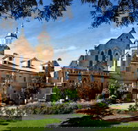 Abbey Boutique Hotel - New Castle Holiday