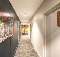 Chardons Corner Hotel - New Castle Holiday