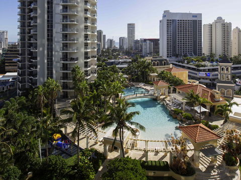 Mantra Towers Of Chevron Surfers - New Castle Holiday 1