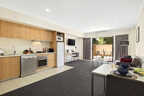 Quest Mont Albert - New Castle Holiday 3