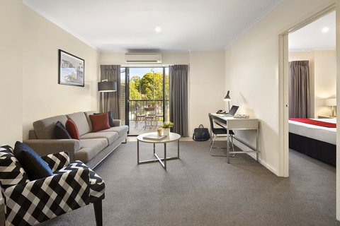 Quest Mont Albert - New Castle Holiday 11