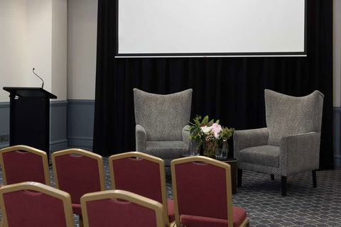 Rydges Norwest Sydney - New Castle Holiday 9