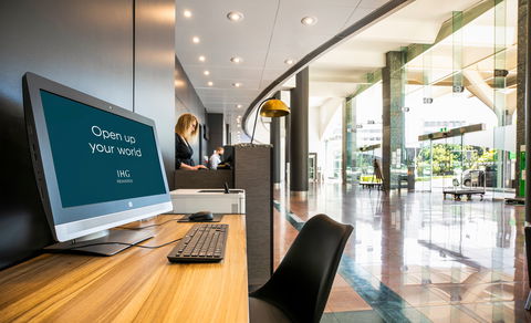 Holiday Inn Sydney Airport - New Castle Holiday 4