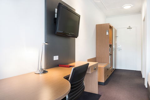 Metro Hotel Miranda - New Castle Holiday 6