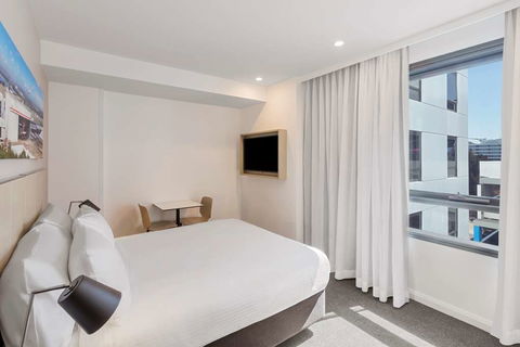 Travelodge Sydney Airport - New Castle Holiday 5