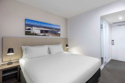 Travelodge Sydney Airport - New Castle Holiday 9