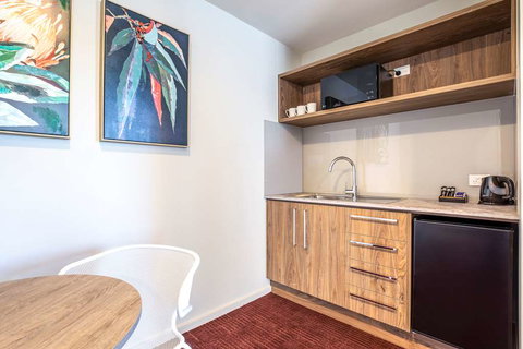 Sands Hotel by Nightcap Plus - New Castle Holiday 10