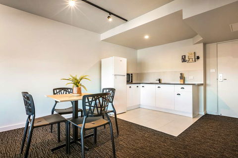 Cheeky Squire Hotel by Nightcap - New Castle Holiday 3