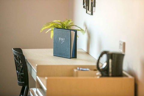 Cheeky Squire Hotel by Nightcap - New Castle Holiday 8