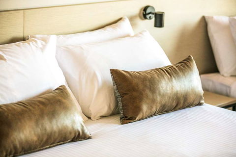 Cheeky Squire Hotel by Nightcap - New Castle Holiday 11