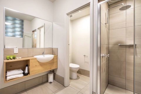 Nightcap at Seaford Hotel - New Castle Holiday 2