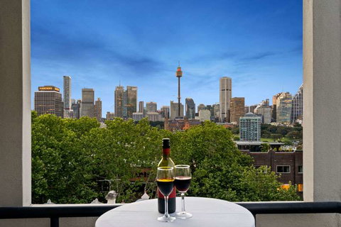 Sydney Potts Point Central - New Castle Holiday 8