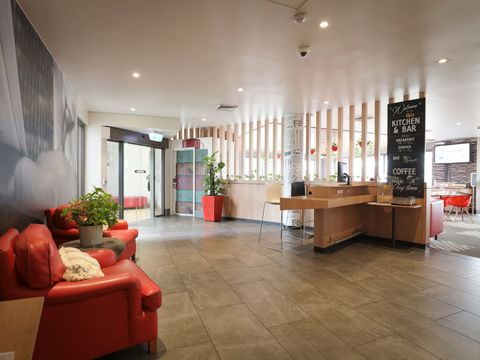 Ibis Sydney Airport - New Castle Holiday 0