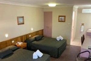 Outback Motel - New Castle Holiday 9