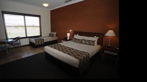 Gidgee Inn - New Castle Holiday 4