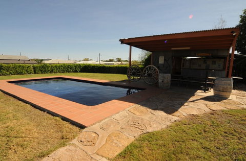 Gidgee Inn - New Castle Holiday 5