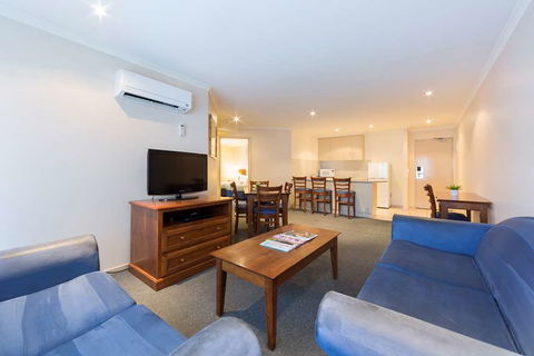 Canberra Parklands Central - New Castle Holiday 3