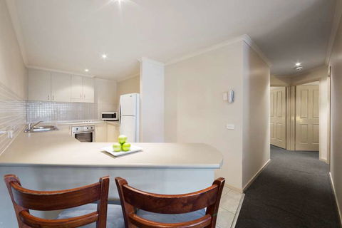 Canberra Parklands Central - New Castle Holiday 6