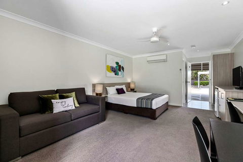 Econo Lodge Beachside - New Castle Holiday 8