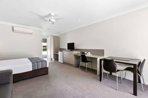 Econo Lodge Beachside - New Castle Holiday 9