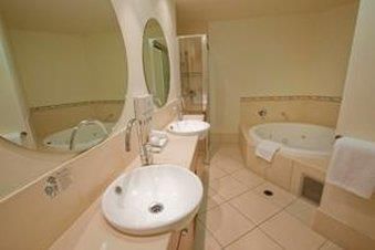 Piermonde Apartments, Cairns - New Castle Holiday 15