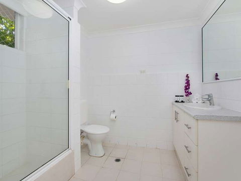 Cairns City Palms - New Castle Holiday 1