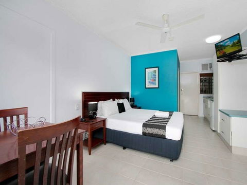 Cairns City Palms - New Castle Holiday 11