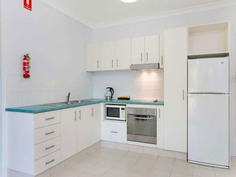 Cairns City Palms - New Castle Holiday 12