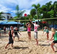 Nomads Cairns Backpackers Resort - New Castle Holiday