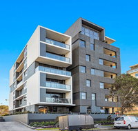 Piccadilly Motor Inn - New Castle Holiday