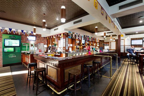 Federal Hotel, A Nightcap Hotel - New Castle Holiday 2
