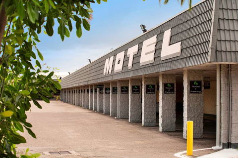 Dalrymple Motel - New Castle Holiday 0