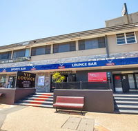 Nightcap at The Charles Hotel - New Castle Holiday