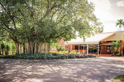 Contour Hotel - New Castle Holiday 0