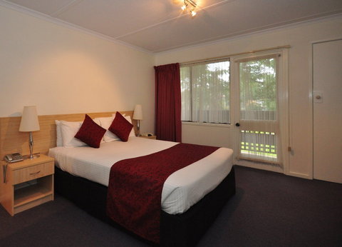 Edinburgh Motor Inn Warragul - New Castle Holiday 1
