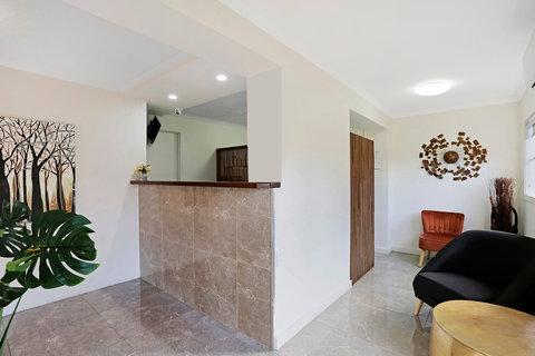 Tudor Motor Inn - New Castle Holiday 2