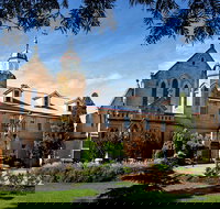 Abbey Boutique Hotel - New Castle Holiday