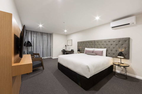 Avenue Hotel Canberra - New Castle Holiday 2