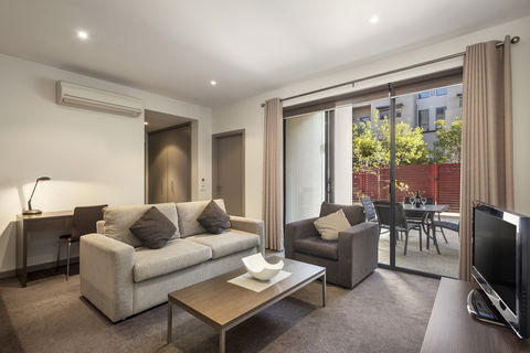 Quest Glen Waverley - New Castle Holiday 1
