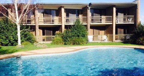 Sandown Regency Motor Inn - New Castle Holiday 2