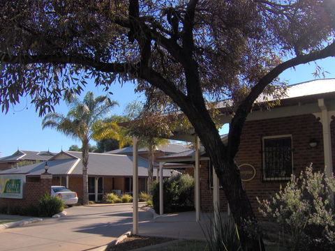 Quest Yelverton Kalgoorlie - New Castle Holiday 1