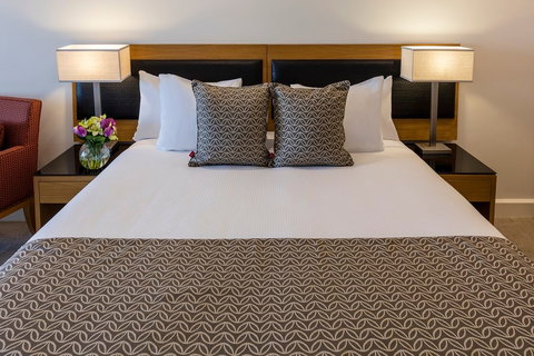 Oaks Elan Darwin - New Castle Holiday 2